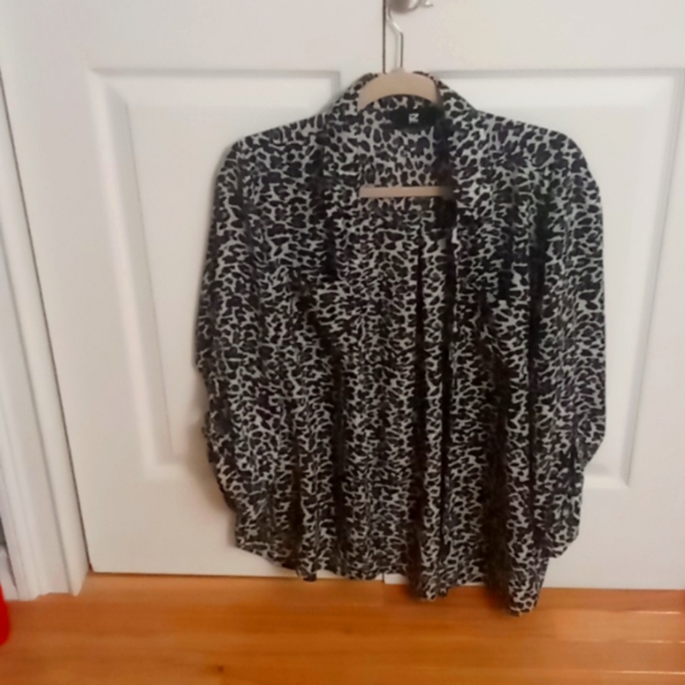 Women's shirt